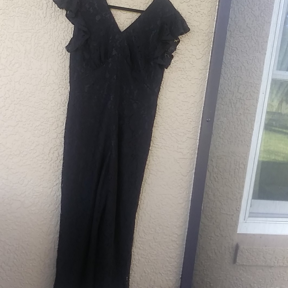 Exquisite black lace jumpsuit, wide leg, cropped